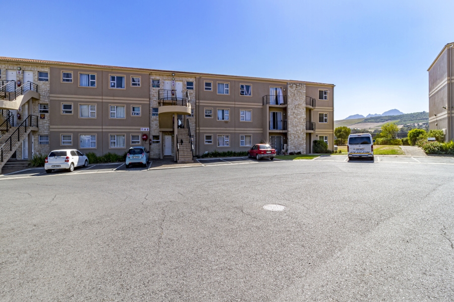 2 Bedroom Property for Sale in Somerset Forest Western Cape